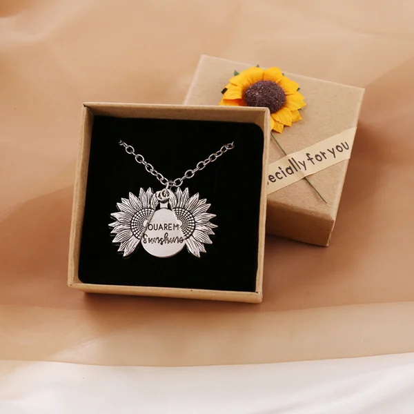 🌞"YOU ARE MY SUNSHINE" SUNFLOWER NECKLACE🌻