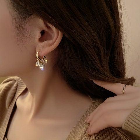 Double-sided Earrings with Diamonds and Pearls